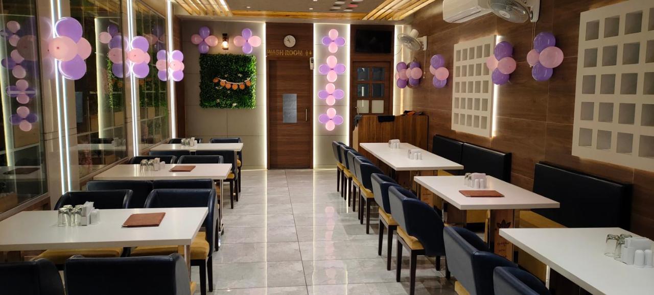 Hotel Viram Pārdi Екстериор снимка