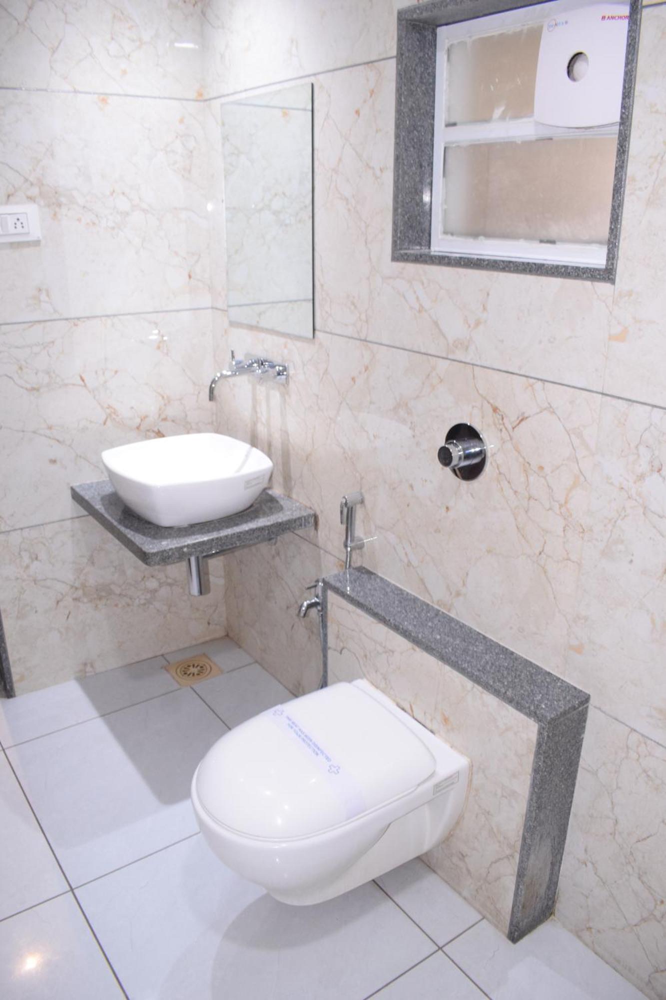 Hotel Viram Pārdi Екстериор снимка