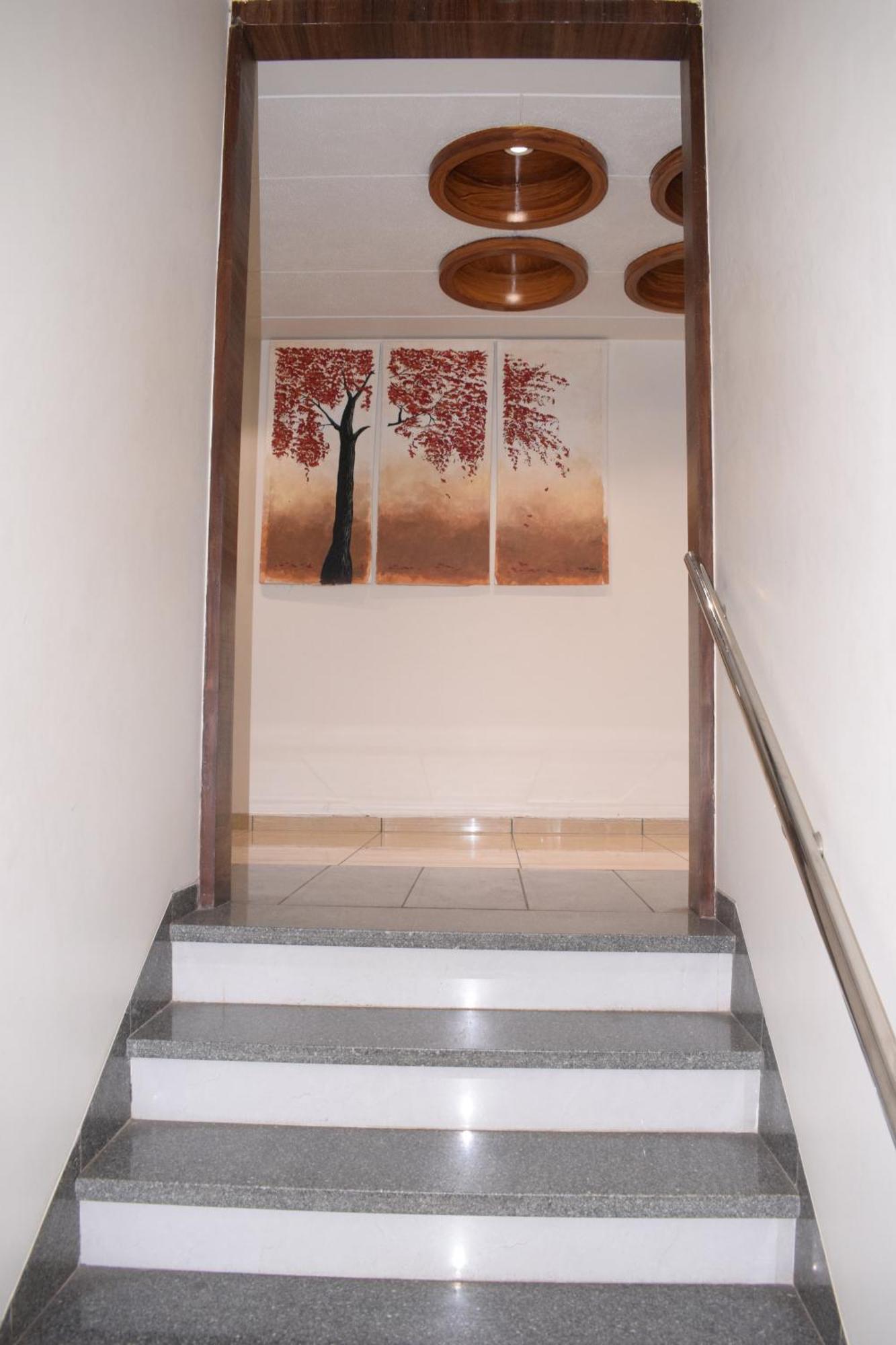 Hotel Viram Pārdi Екстериор снимка