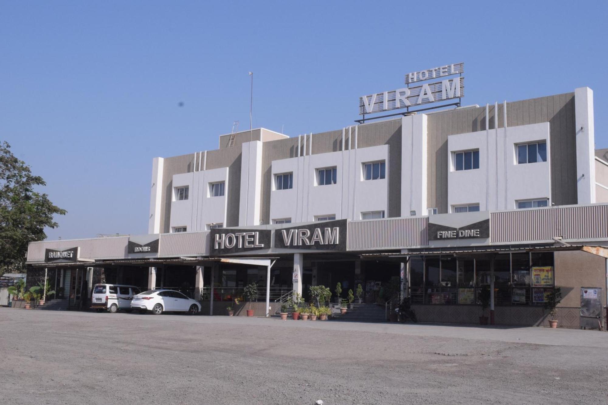 Hotel Viram Pārdi Екстериор снимка